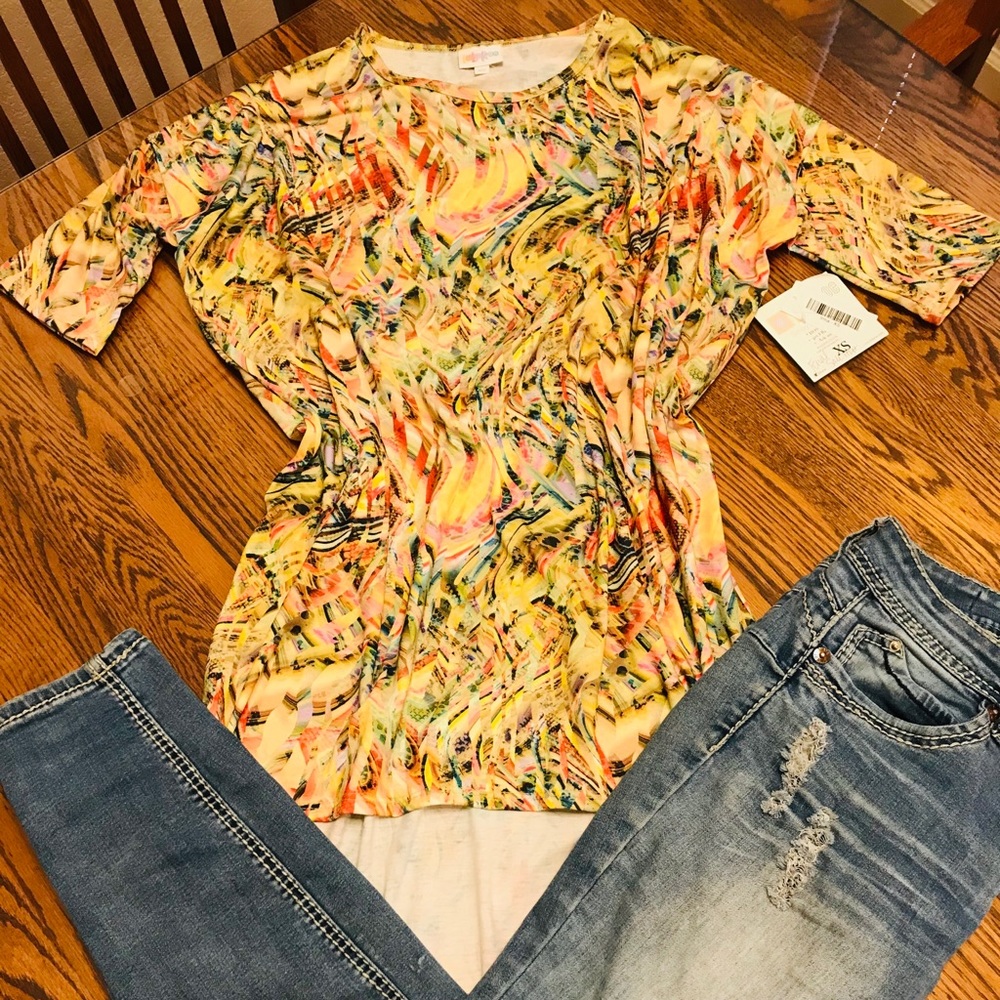 NWT LuLaRoe xs Irma top Retail $36